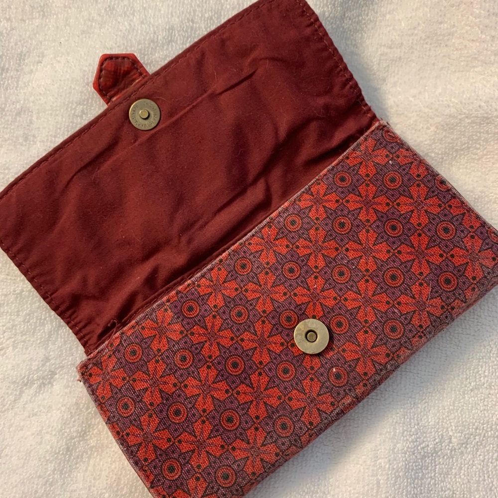 Target Wallet - Picture 2 of 4